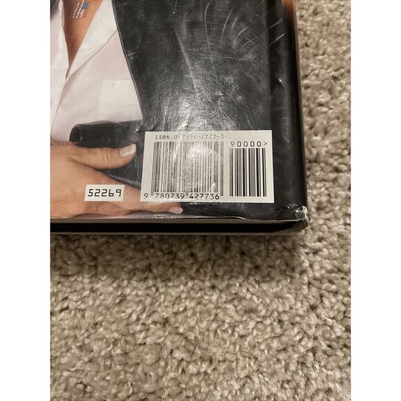 eleventh hour (ELEVENTH HOUR an FBI thriller)LARGE Print - Picture 3 of 5